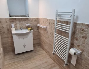 De vanzare spatiu comercial cu suprafata de 90 mp, Eroilor