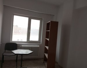 Ultracentral, apartament cu 4 camere, zona CEC