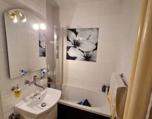 Vând apartament 3 camere, Dambu Rotund