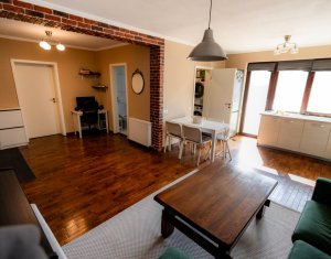 Apartament cu doua camere, mobilat si utilat, parcare inclusa, Floresti