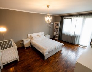 Apartament cu doua camere, mobilat si utilat, parcare inclusa, Floresti