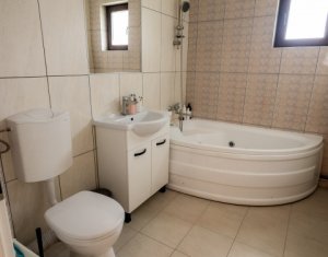 Apartament cu doua camere, mobilat si utilat, parcare inclusa, Floresti