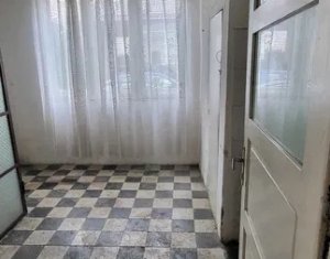 De vanzare apartament cu 2 camere, pretabil cabinete medicale/birouri