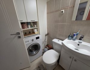 Apartament 2 camere, parcare, strada Florilor
