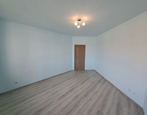 Apartament cu 3 camere, zona Vivo, Floresti