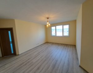 Apartament cu 3 camere, zona Vivo, Floresti