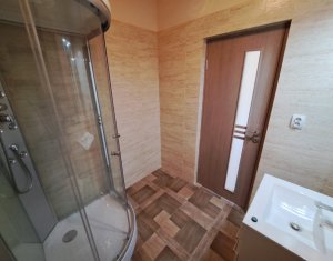 Apartament cu 3 camere, zona Vivo, Floresti