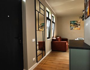 Apartament 2 camere la casa cu gradina si 2 locuri parcare