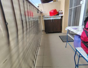 Apartament cu doua dormitoare, zona Florilor, Floresti