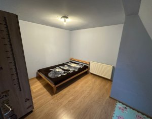 Apartament de 3 camere, situat în zona Centru/Traian