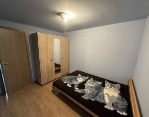 Apartament de 3 camere, situat în zona Centru/Traian