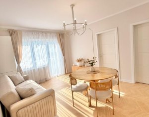 Apartament trei camere, utrafinisat, strada Urusagului