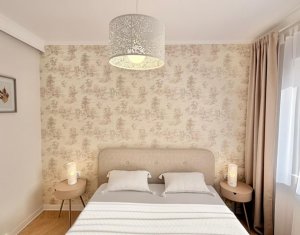 Apartament trei camere, utrafinisat, strada Urusagului