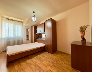 Apartament cu 3 camere, Floresti, strada Tineretului