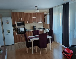 Apartament 3 camere , etaj intermediar, parcare, Floresti , zona Terra