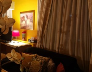 Apartament la casa, centru, zona Primariei