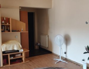 Apartament 2 camere , 54 mp , parcare, zona Stadionului 