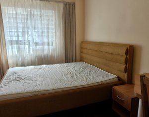 Apartament spațios cu 3 camere, decomandat, Calea Dorobanților