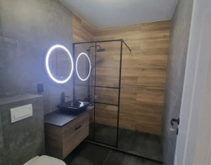 Apartament cu 2 camere in zona Vivo, et 1, bloc cu lift