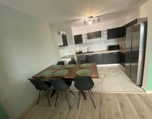Apartament cu 3 camere tip penthouse in zona semicentrala, bloc nou