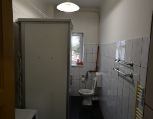 Apartament deosebit cu 3 camere în vilă, zona străzii Avram Iancu