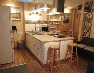 Apartament de vânzare în zonă centrală